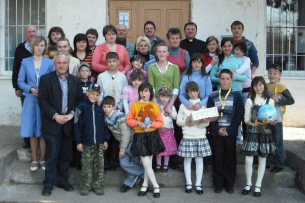 Gruppenbild vom Besuch der Spitalstiftung Horb bei der Caritas in Boryslaw (Ukraine)