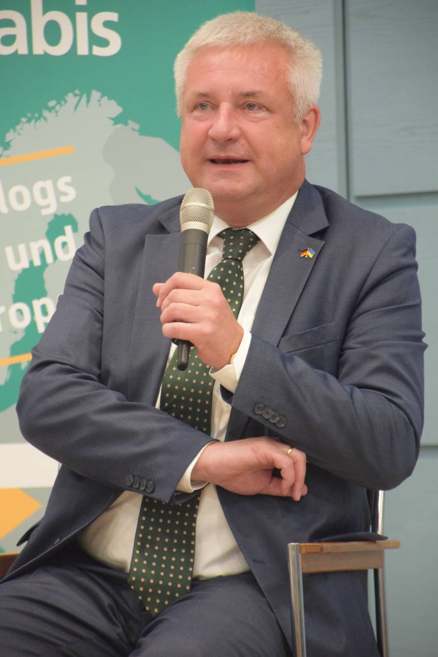 Knut Abraham is a member of the German Bundestag, spokesman for the CDU/CSU parliamentary group in the Committee on Human Rights and Humanitarian Aid and a member of the Executive Committee of the Pan-European Union Germany.<br><small class="stackrow__imagesource">Source: Renovabis </small>