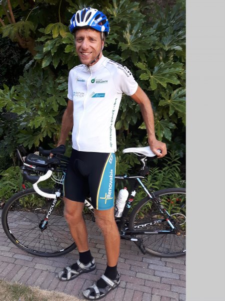 Christoph Fuhrbach 2018, vor seinem Rad stehend