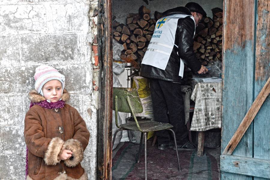 Das Dorf Orlovske im Oblast Donezk
war nie Kriegszone. Da es aber in unmittelbarer
Nähe der Front liegt, ist die Gegenwart des
Krieges hier überall zu spüren …<br><small class="stackrow__imagesource">Quelle: Caritas Ukraine </small>