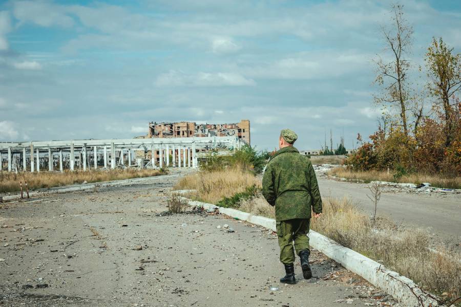 Junger Soldat in Donezk