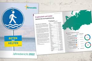 Cover und Beispielseite des Jahresberichts 2022