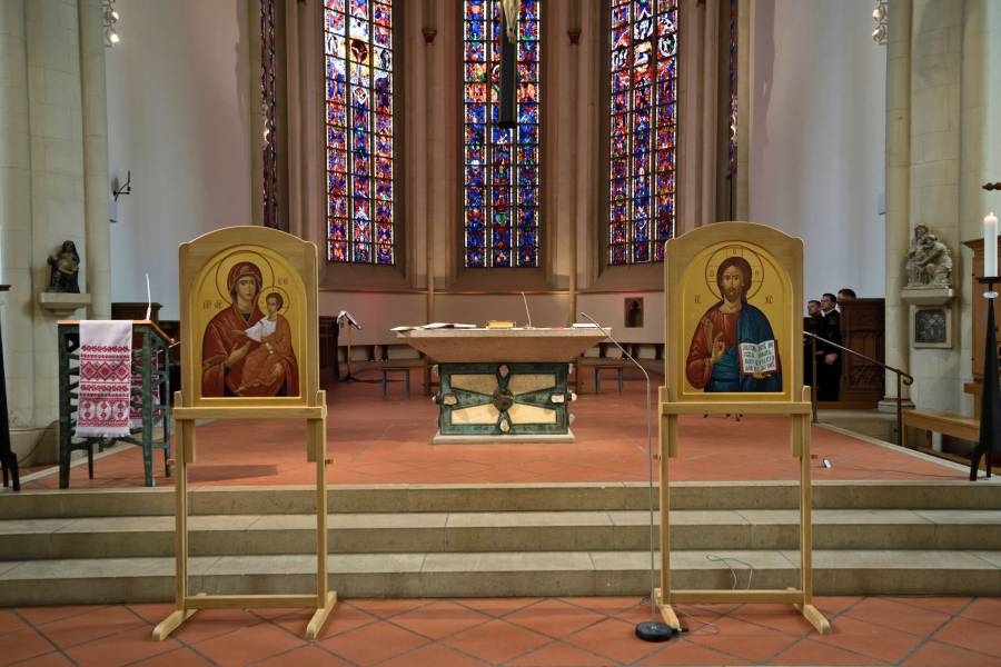 Zum Hochfest Pfingsten und zum Abschluss der Renovabis-Pfingstaktion wurde am Sonntag, dem 19. Mai 2024 um 10 Uhr in der Überwasserkirche ein Gottesdienst in Byzantinischen Ritus gefeiert.<br><small class="stackrow__imagesource">Quelle: Yaroslav Tsytsyura </small>