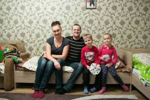 Alexander Bondarev baut sich in Riga nach einer lebensgefährlichen Erkrankung zusammen mit seiner Familie ein neues Leben auf.