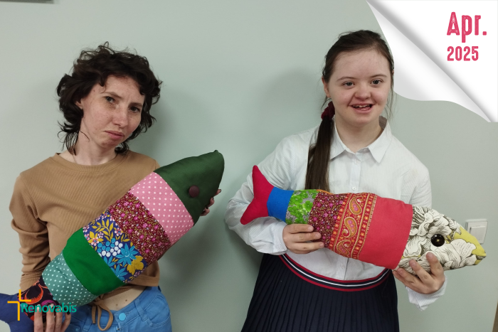 Eine bessere Zukunft für Menschen mit Behinderung: Im kasachischen Karaganda entsteht ein Förderzentrum für junge Erwachsene mit Down-Syndrom. Damit bekommen Familien jetzt die nötige Begleitung – und die Kinder und Jugendlichen entdecken neue Perspektiven für ihr Leben.<br><small class="stackrow__imagesource">Quelle: Caritas Karaganda </small>