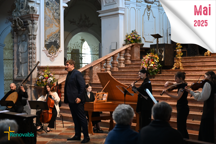 Benefizkonzert in Freising: Am Muttertag lassen sich rund 160 Gäste von der Barockmusik des Ensembles Les Fleurs du Bien im Freisinger Dom verzaubern. Sie denken dabei besonders an die Mütter in der Ukraine, deren Kinder an der Front kämpfen oder im Krieg gefallen sind. Der Erlös des Konzerts fließt in ein Projekt, das den Frauen Halt und Hoffnung schenkt.<br><small class="stackrow__imagesource">Quelle: Renovabis </small>