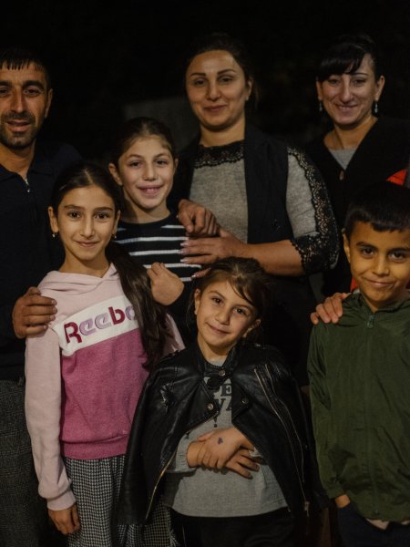 Gohar und ihre Familie - insgesamt sieben Personen