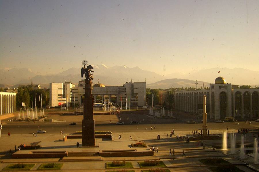 Der Ala-Too-Platz in der Hauptstadt Bischkek
